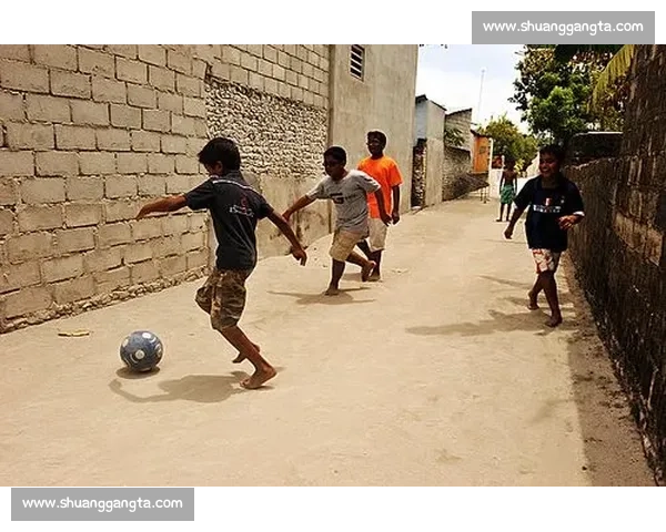 燃情街头足球文化与城市青春梦想交汇盛典全景纪实探索热血传奇篇章